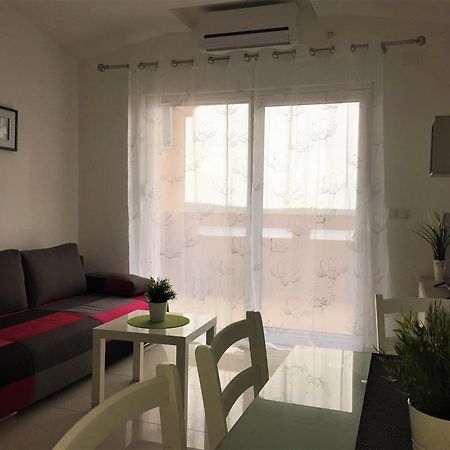 Apartmani Orhideja Rab Town Esterno foto