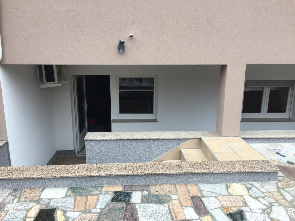 Apartmani Orhideja Rab Town Esterno foto