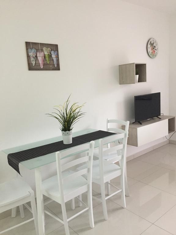 Apartmani Orhideja Rab Town Esterno foto