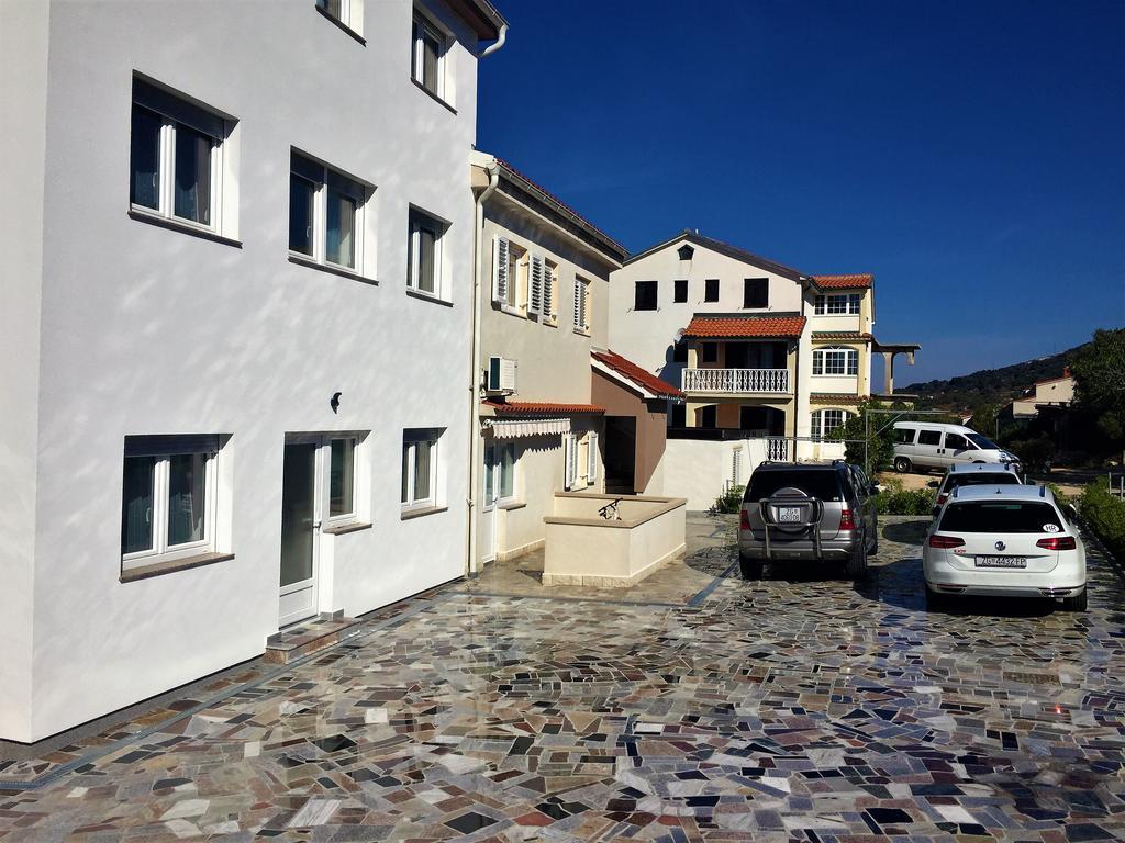 Apartmani Orhideja Rab Town Camera foto